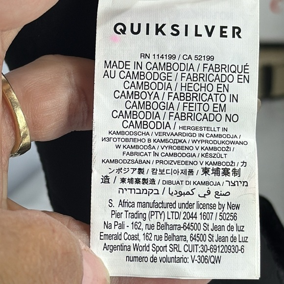 (C2)Quiksilver Syncro 3mm Black Neoprene Booties, size 5 women - Picture 12 of 16